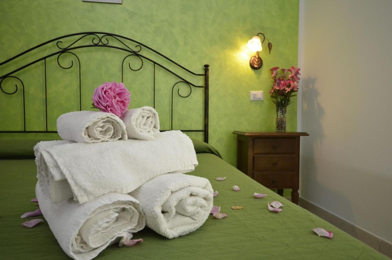 Tre Passi Dal Mare Bed & Breakfast San Vito Lo Capo Bagian luar foto